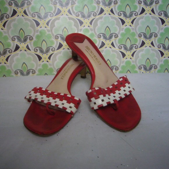 Bruno Magli Vintage Red White Sandal Square Toe - Size 8 Thong - Picture 2 of 8